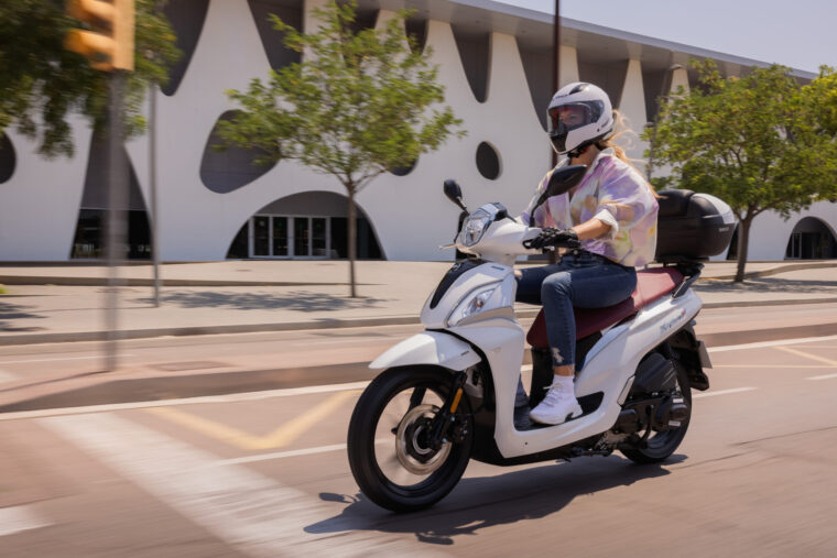 sym-moto-scooter-ciudad-symphony-st-lc-125 (21)