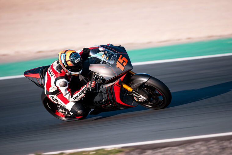 Ducati-MotoE-test-2022-fotos (7)