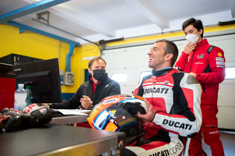 Ducati-MotoE-test-2022-fotos (8)