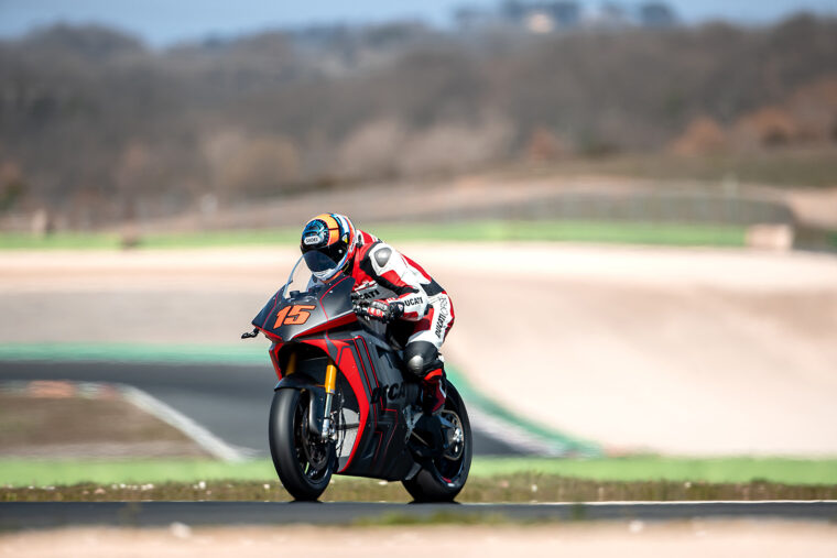 Ducati-MotoE-test-2022-fotos (9)