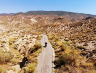 5 consejos para viajar en moto durante el verano y el calor 1 Seat MO 125 test frio calor9