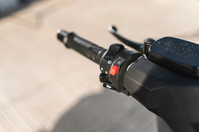 Wottan-Storm-R125-Sport-2022-detalles12