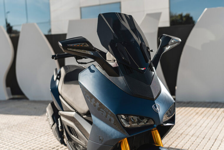 Wottan Storm R125 Sport 2022 detalles18