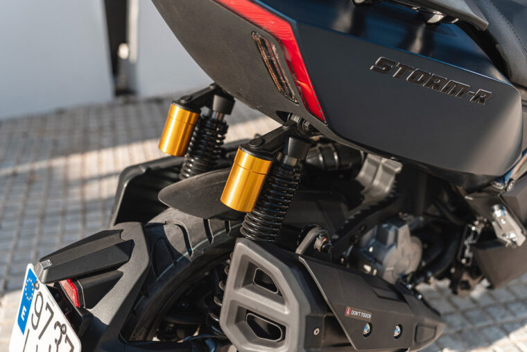 Wottan-Storm-R125-Sport-2022-detalles24