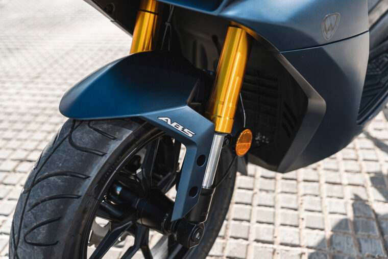 Wottan-Storm-R125-Sport-2022-detalles7