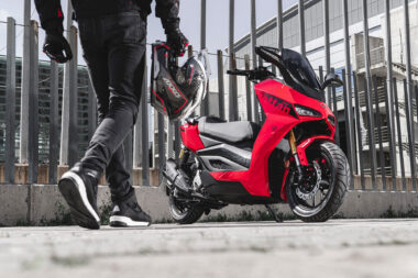 Wottan Storm R125 Sport 2022 estaticas rojo21