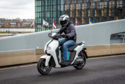 Más de 80.000 motos eléctricas circulan ya por España 17 Yamaha Neos 2022 prueba opinion 9