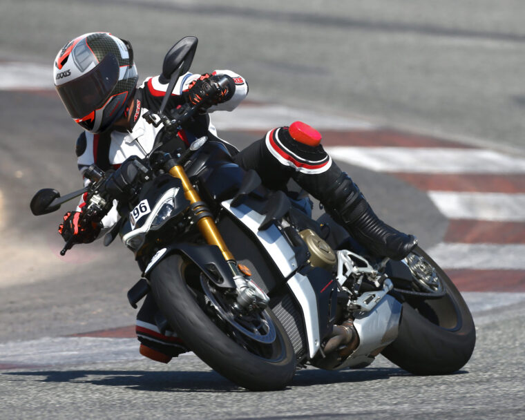 axxis-cobra-carbon-galeria (3)