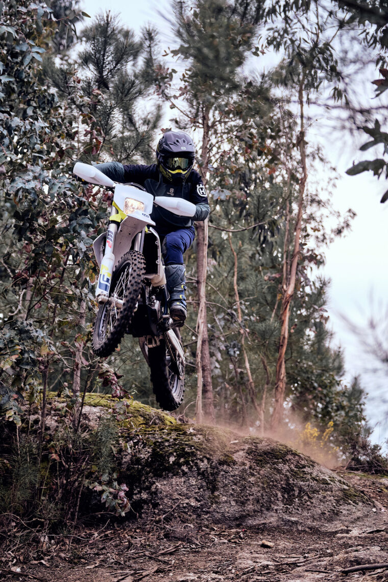 Husqvarna-FE-450-501-2023-5