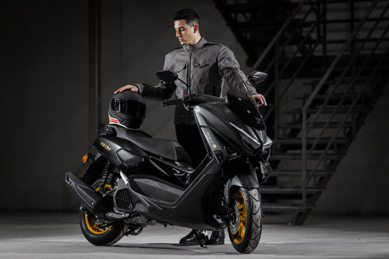 Huve-K2-City-125-Iron-Black-2023-5