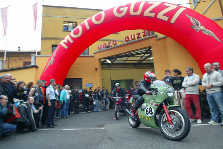 Moto-Guzzi-Centenario - 6