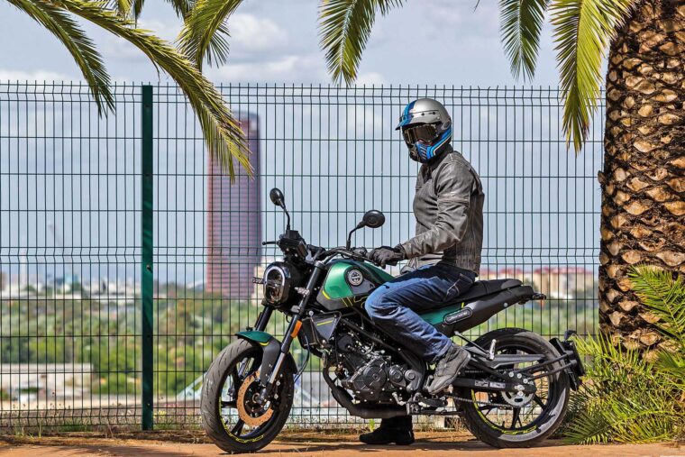 Benelli-Leoncino-125-Prueba - 13