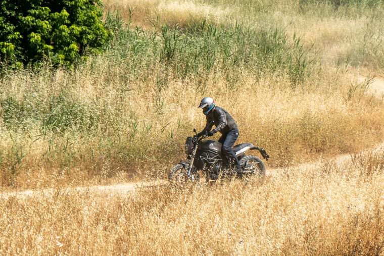 Benelli-Leoncino-800-Trail-2022 - 9