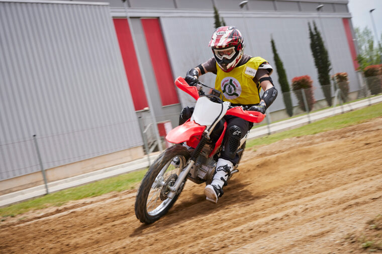 Curso-conducción-segura-moto-offroad-Honda-HIS-1
