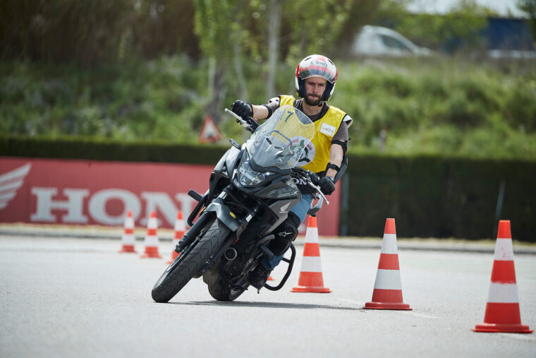 Curso-conducción-segura-moto-offroad-Honda-HIS-14