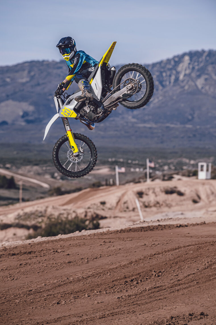 Husqvarna-TC-250-2023- - 27