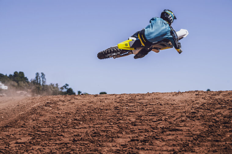 Husqvarna-TC-250-2023- - 36