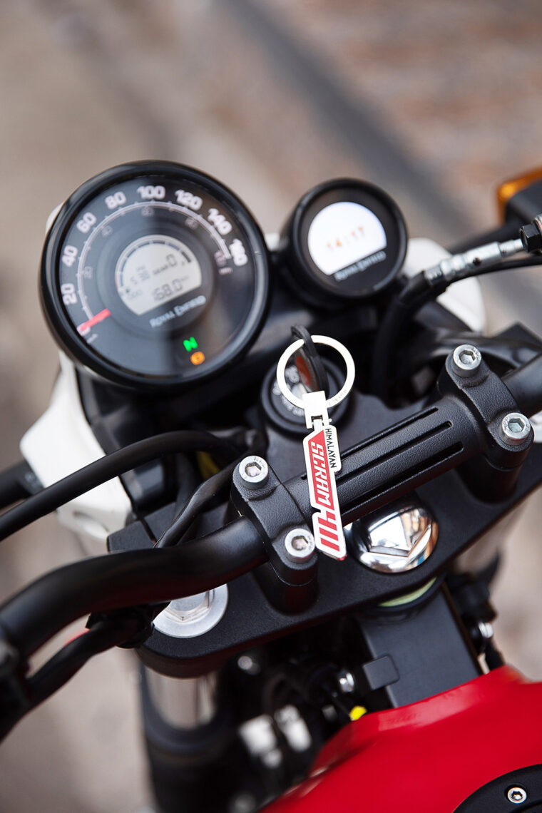 Royal Enfield Scram 411 2022 detalles 17