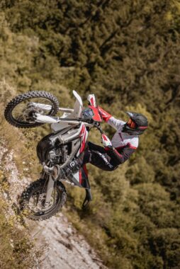 Fantic XEF250 2023 accion2