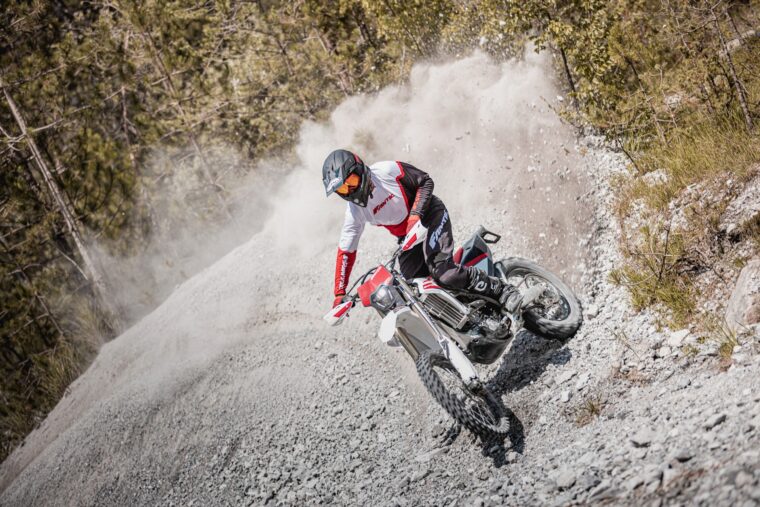 Fantic-XEF450-2023-accion3