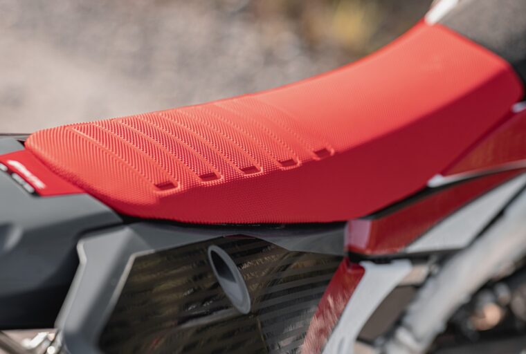 Fantic-XEF450-2023-ambiente4