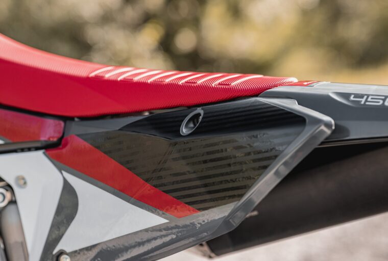 Fantic-XEF450-2023-ambiente7