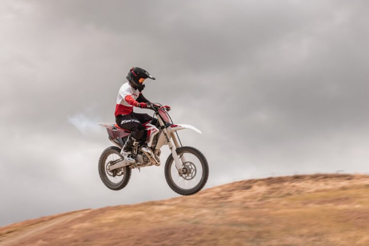 Fantic-XX125-2023-accion2