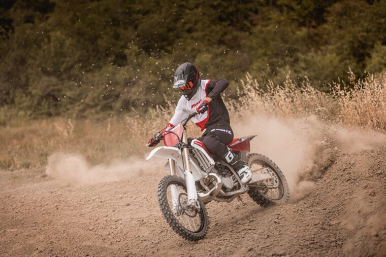 Fantic-XX250-2023-accion2