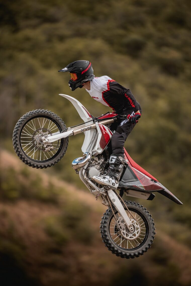 Fantic-XX250-2023-accion8