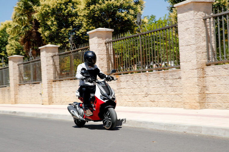 Italjet-Dragster-125-200-2022-pruebaMBK - 8