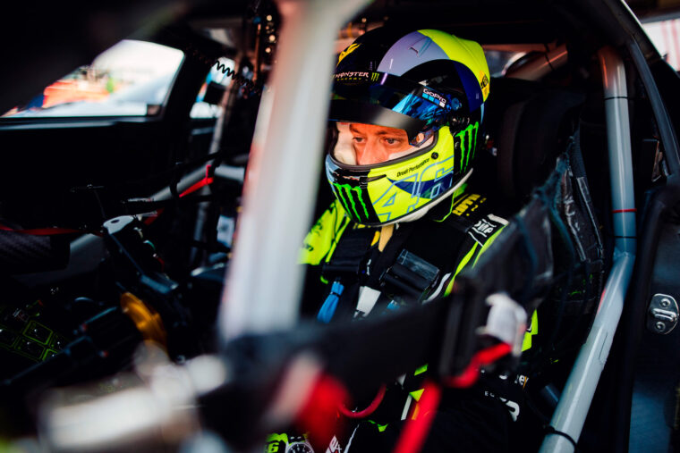 Valentino Rossi logra su primer top 5 en carrera Sprint en la Fanatec GT World Challenge 5 Valentino Rossi Misano GT World Challenge (11)