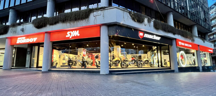 Motos Bordoy inaugura un nuevo espacio en Barcelona 3 motos bordoy barcelona (1)
