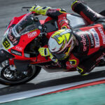 Bautista apabulla en la primera manga de SBK en Montmeló