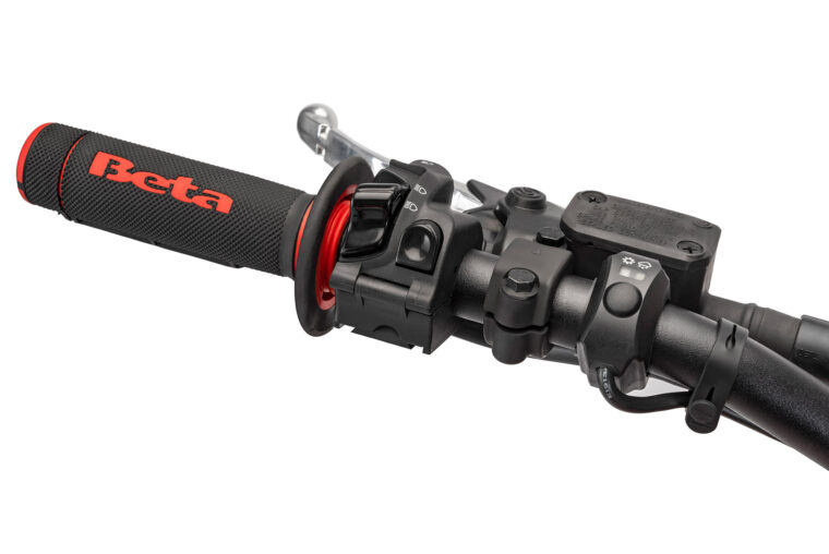 Beta-XTrainer-250-2023-detalles - 4