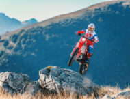 Beta XTrainer 250 300 2023 accion11