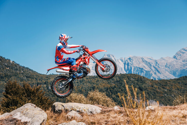 Beta-XTrainer-250-300-2023-accion - 4