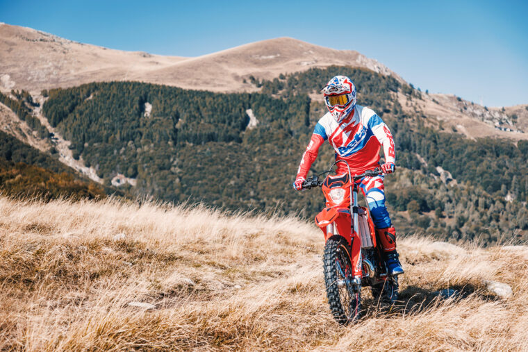 Beta-XTrainer-250-300-2023-accion - 8