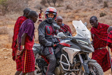 Ducati Multistrada V4 Rally 2023 accion 59