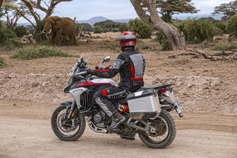 Ducati-Multistrada-V4-Rally-2023-accion - 81