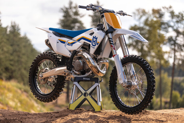 Husqvarna-TC-250-Heritage-2023- - 10