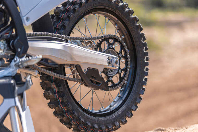 Husqvarna-TC-250-Heritage-2023- - 12