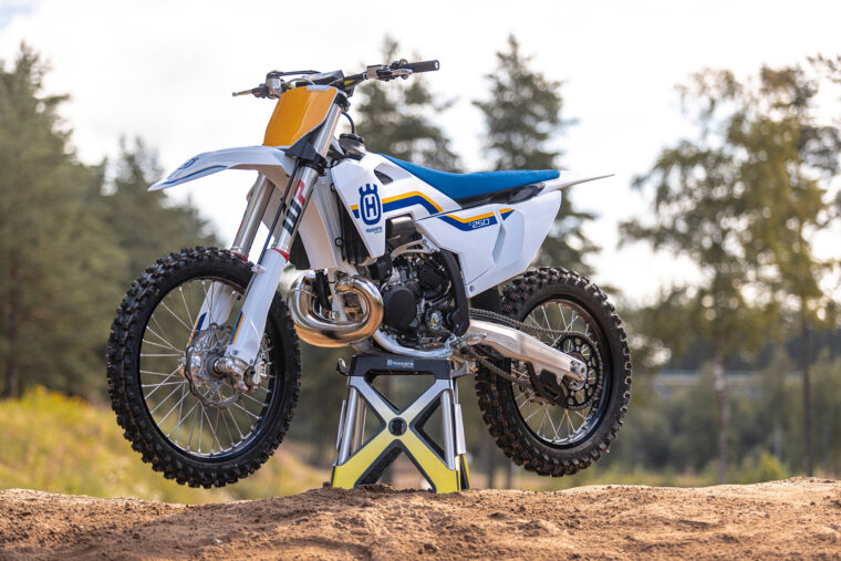 Husqvarna-TC-250-Heritage-2023- - 13