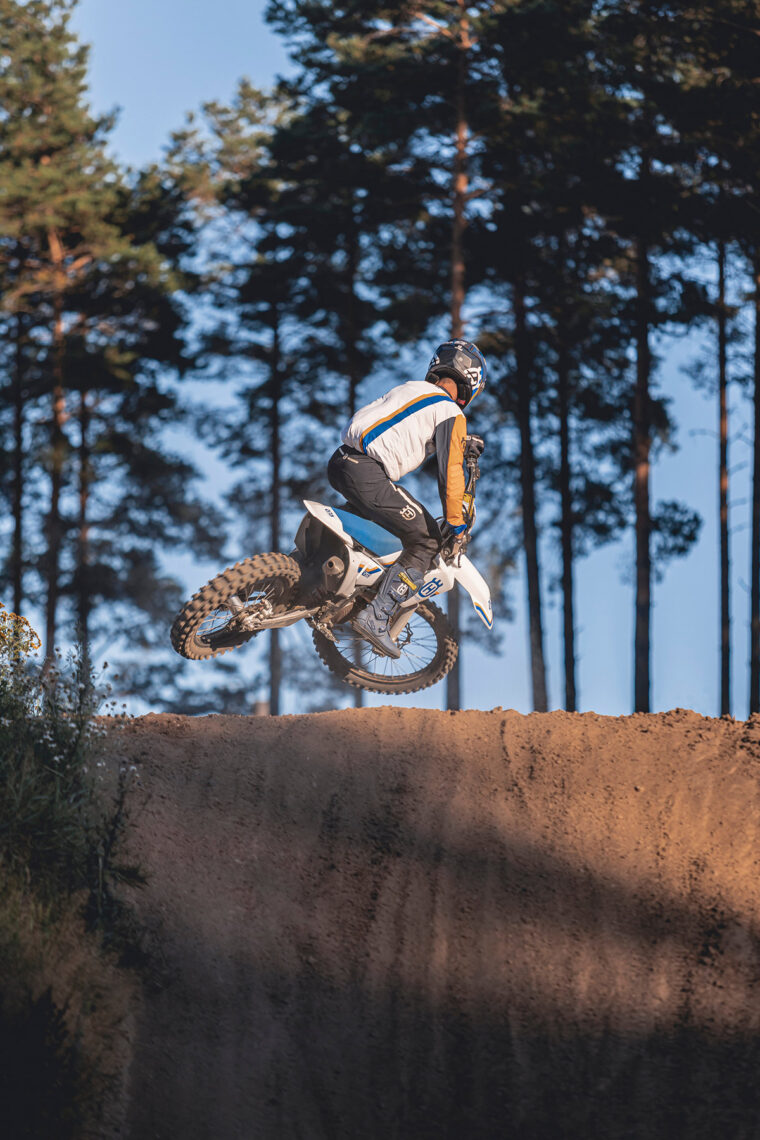 Husqvarna-TC-250-Heritage-2023- - 15