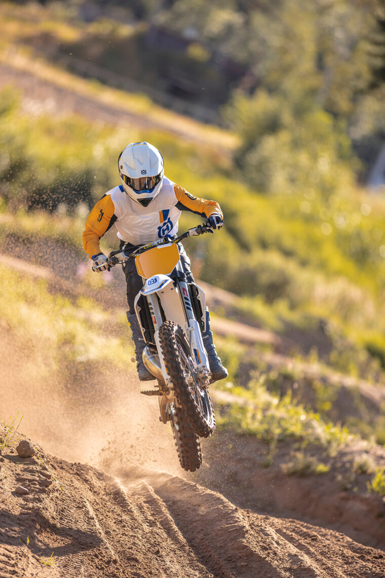 Husqvarna-TC-250-Heritage-2023- - 16