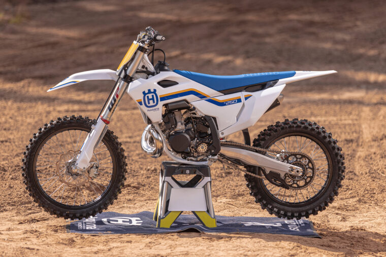 Husqvarna-TC-250-Heritage-2023- - 3