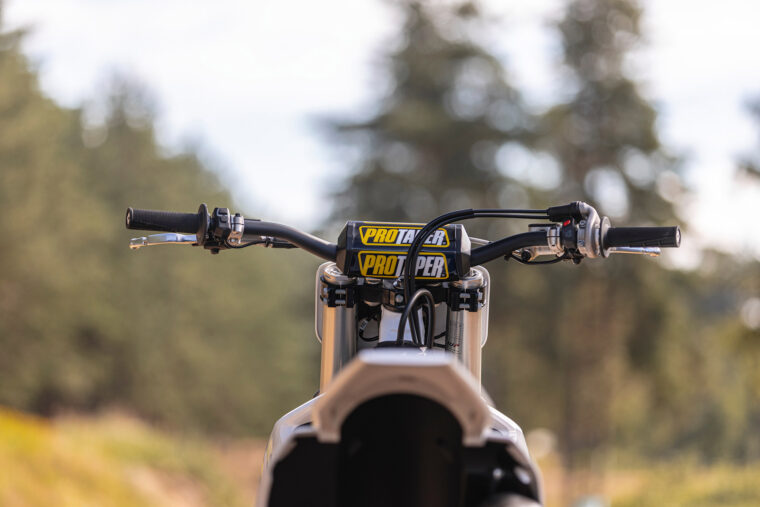 Husqvarna-TC-250-Heritage-2023- - 7