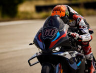 BikeLeaks. ¡Alerones móviles! BMW también quiere aerodinámica activa en sus motos 7 BMW M 1000 RR 2023 29