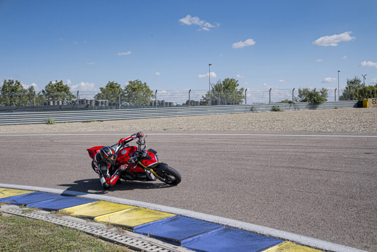 Ducati-Streetfighter-V4-2023 (149)