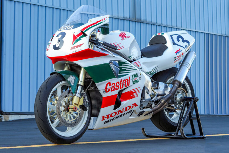 Honda-RVF750-RC45-subasta-6