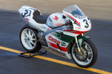 Honda RVF750 RC45 subasta 8